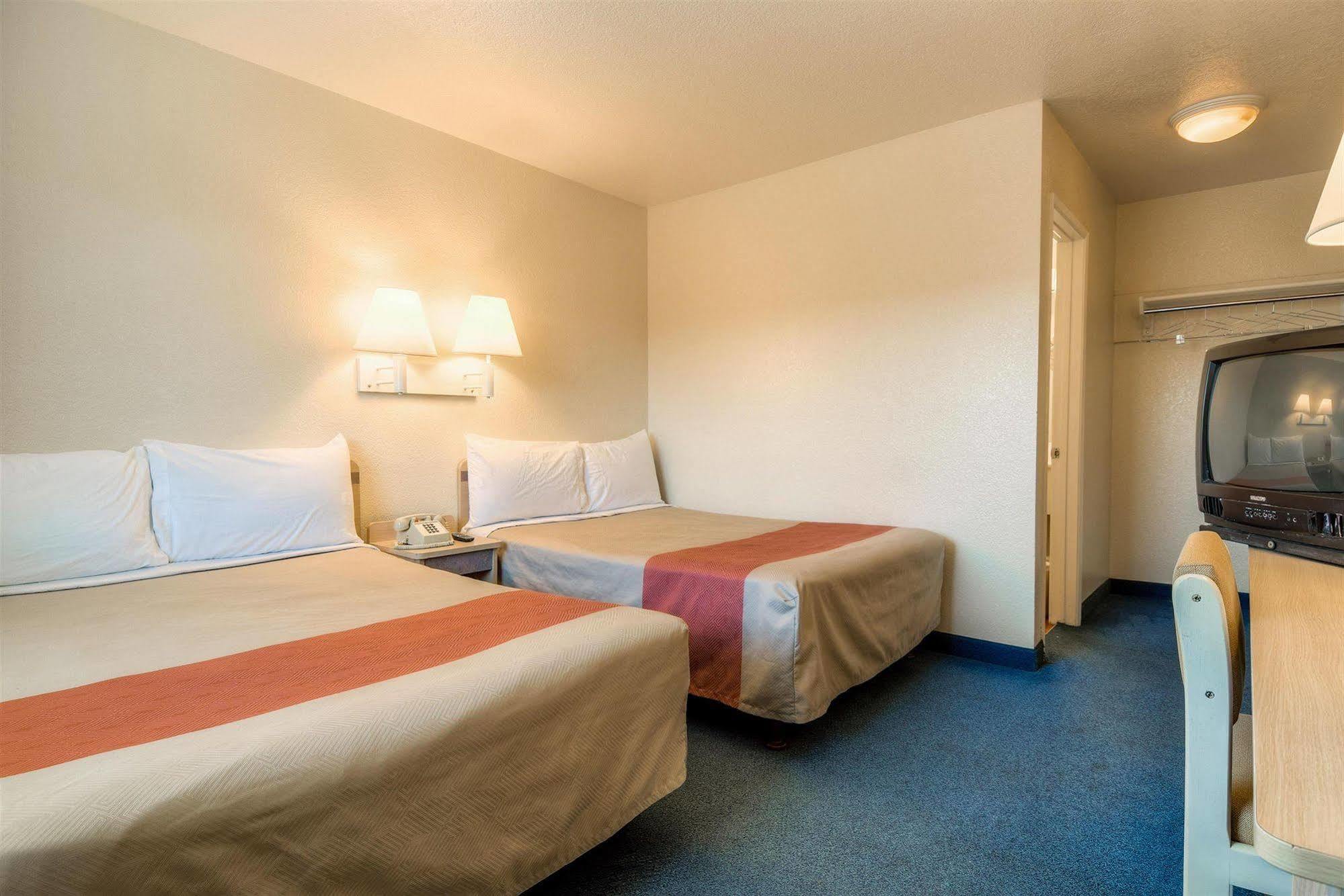 Motel 6-Fontana, CA Esterno foto