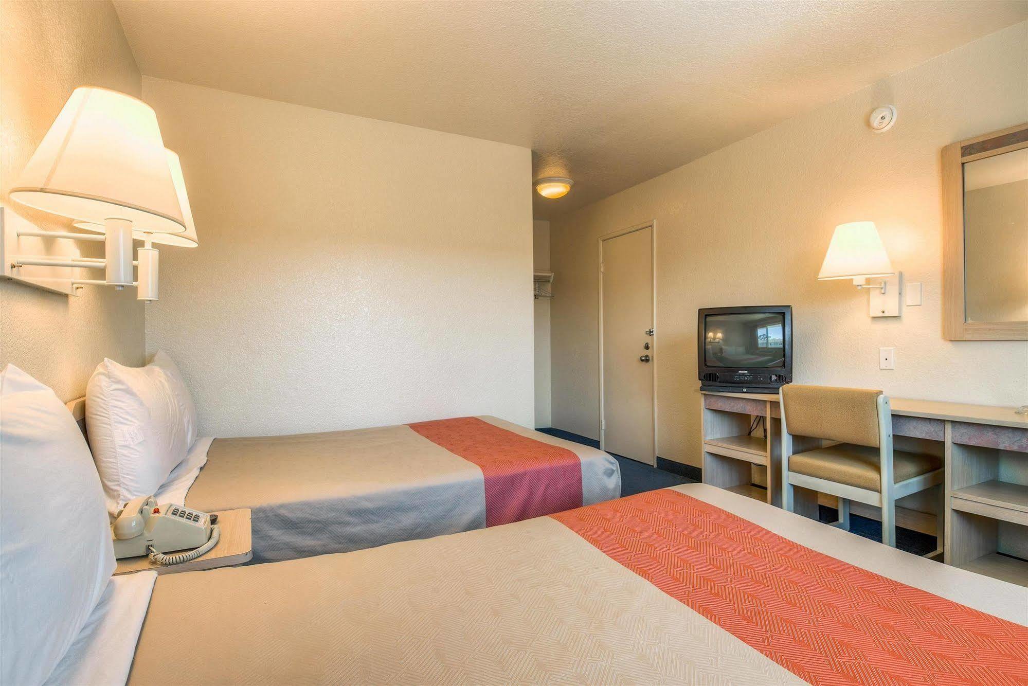 Motel 6-Fontana, CA Esterno foto